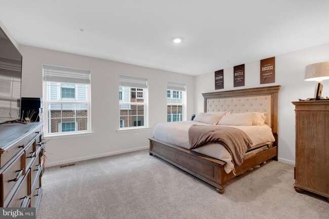 Building Photo - Townhouse in Owings Mills