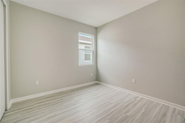 Building Photo - 1016 Griffon Ave