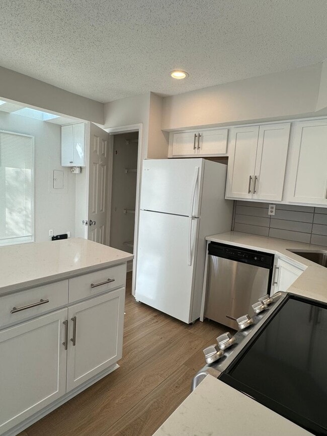 Building Photo - Yorkshire Downs Townhome