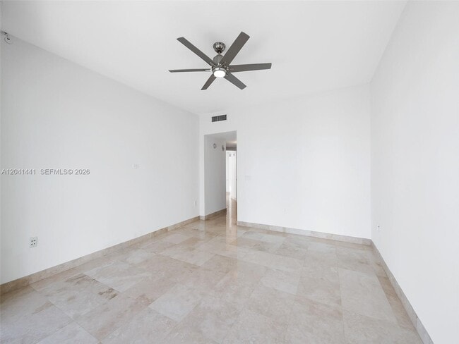 Building Photo - 333 Las Olas Way