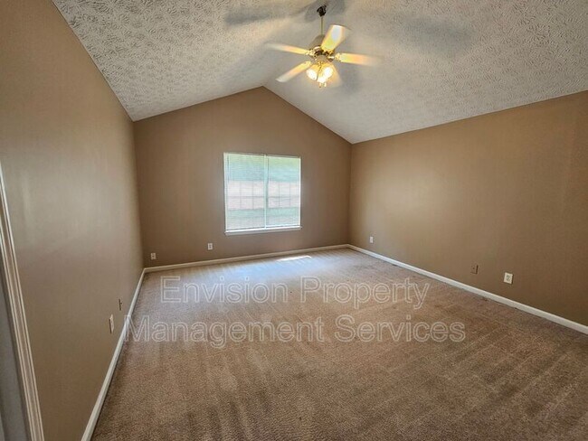 Building Photo - 6212 Reagan Chase