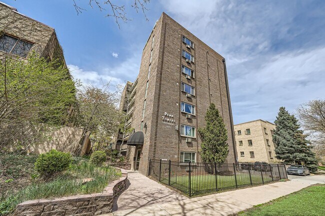 Building Photo - Sunny 6th-Floor Condo at Penn Towers – Rig...