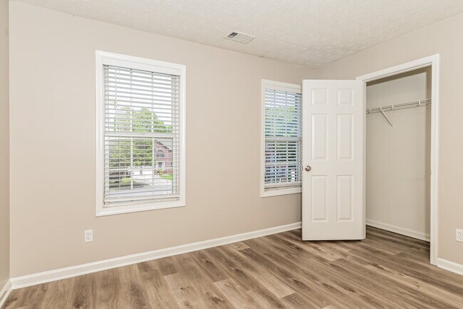 Building Photo - 3722 Fryeburg Ln