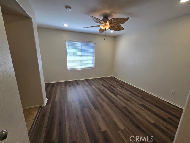 Building Photo - 91 Sapphire