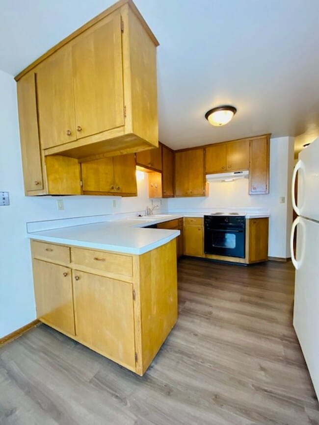 Building Photo - 3037 Humboldt Rd