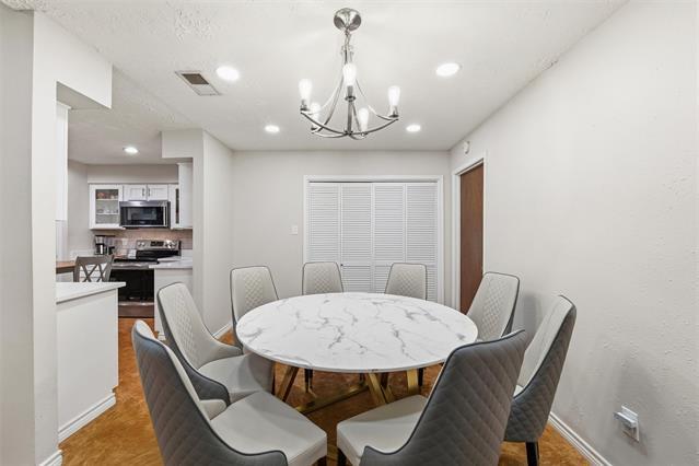 Building Photo - 1117 Glyndon Dr