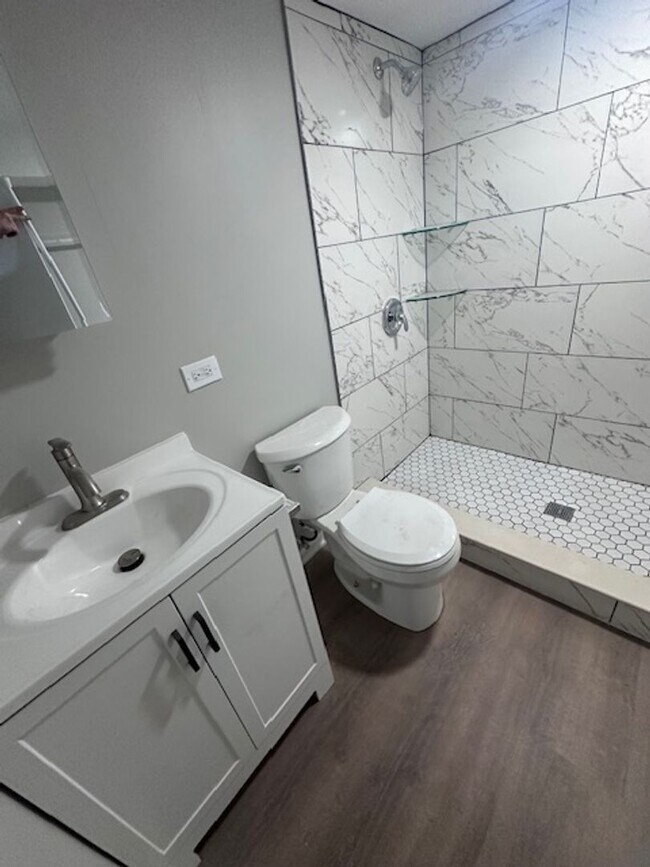 Building Photo - 65 Kilpatrick