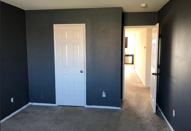 Building Photo - Coming Soon!