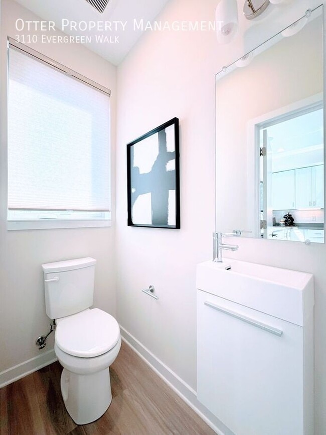 Building Photo - 3110 Evergreen Walk