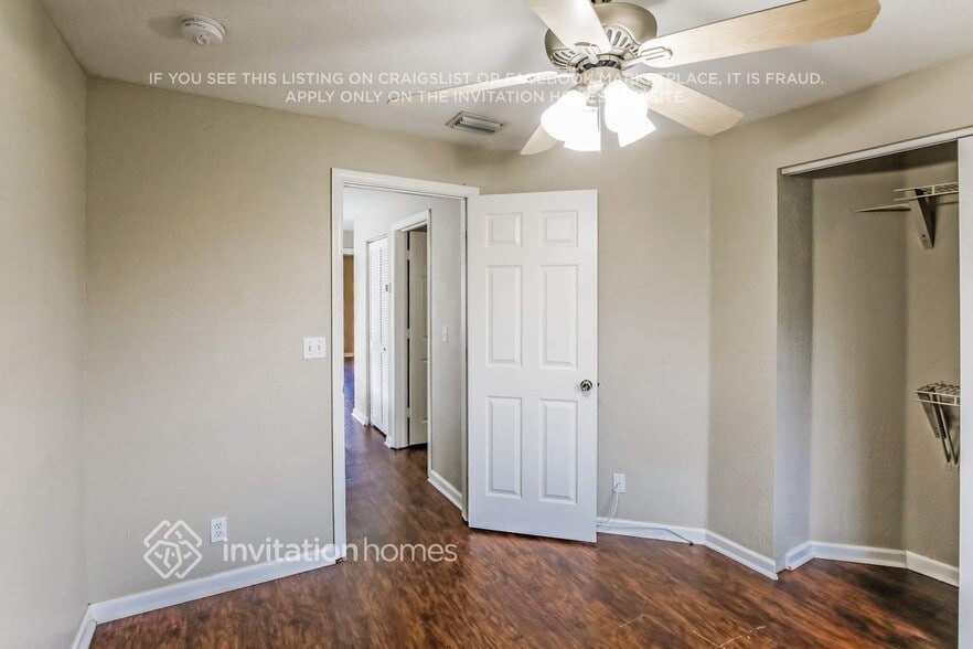 Building Photo - 964 Summit Lake Dr