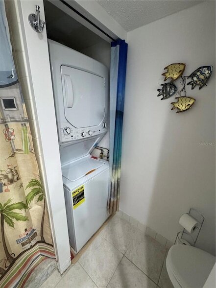 Building Photo - 621 Windrush Bay Dr