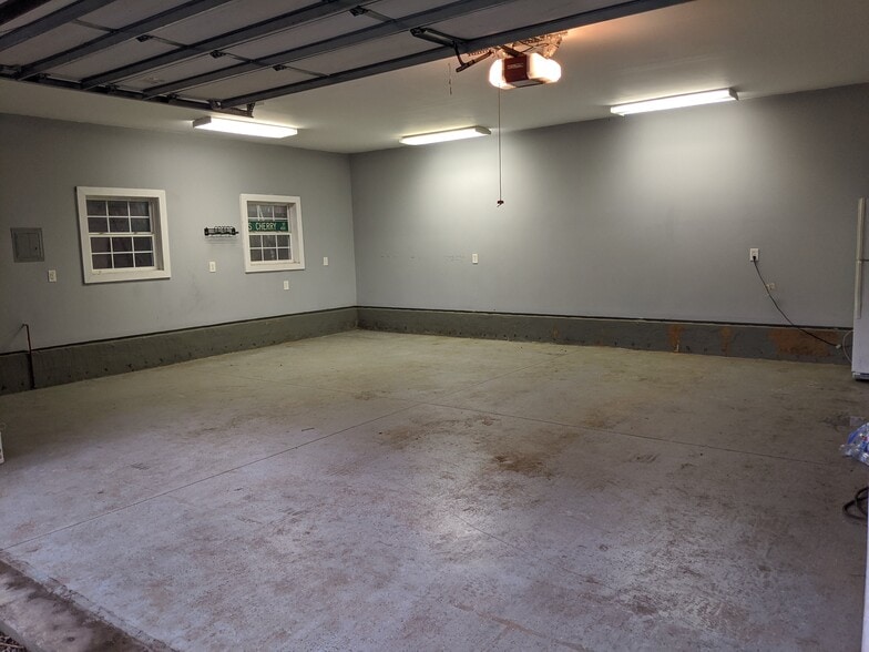 Inside of garage - 1627 Nassau Blvd