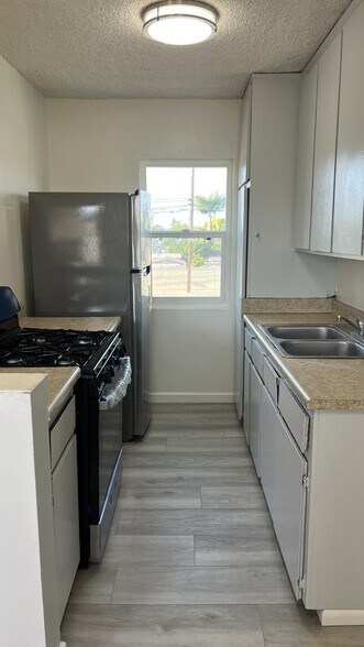 Building Photo - 7732 Chapman Ave