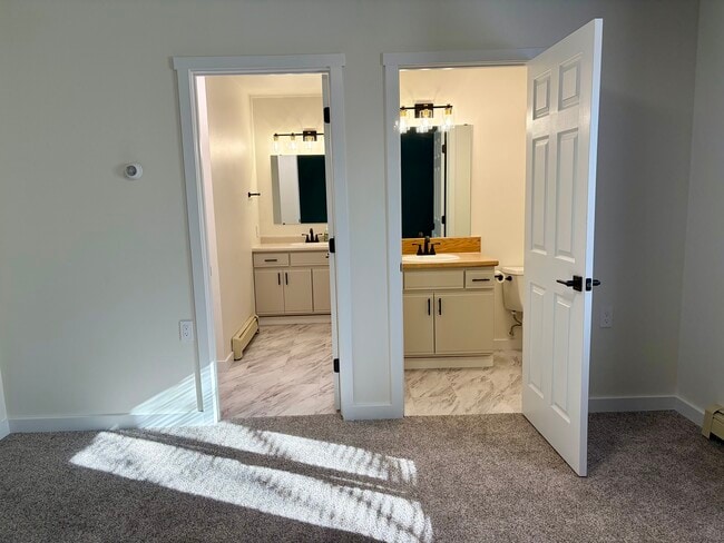 Building Photo - Helena - Quadplex