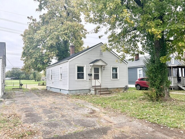 Building Photo - 2110 Ratcliffe Ave