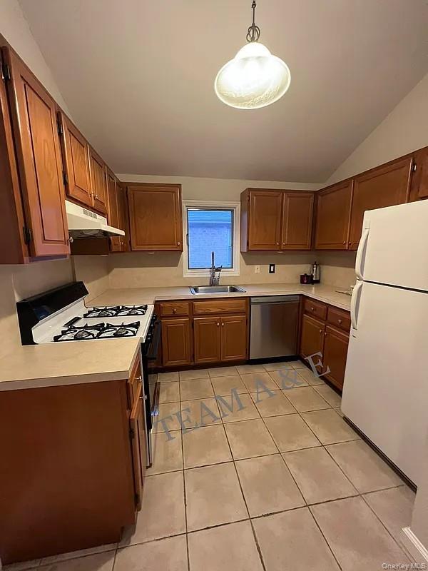 Building Photo - 157-24 20th Rd