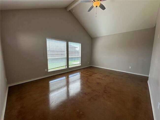 Building Photo - 106 Chiman Cir