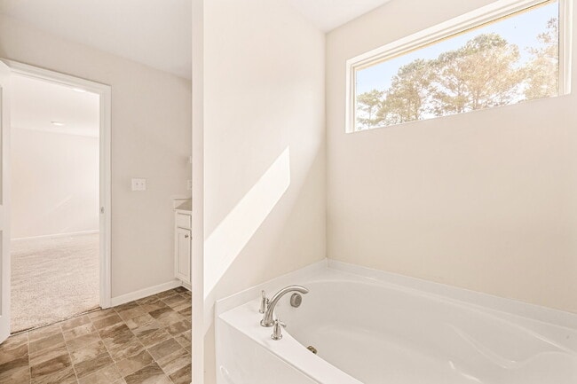 Building Photo - Spacious 4-Bedroom Gem with 2.5 Baths –2216 Sussex Road in York, SC with Clover Schools! Monthly ...