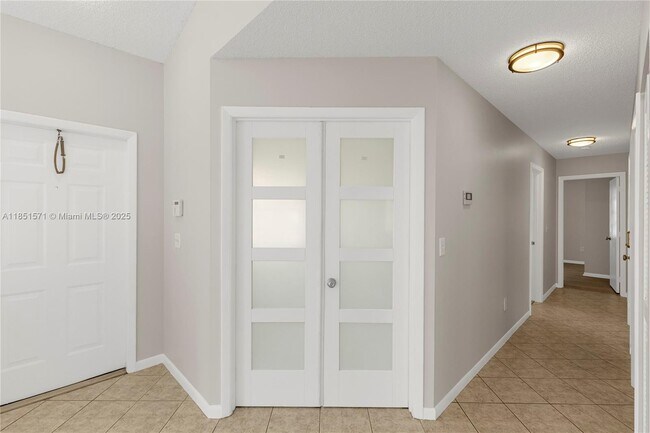 Building Photo - 363 NW 158th Ave