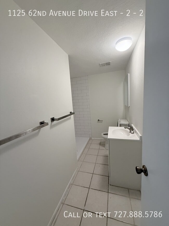 Building Photo - 1125 62nd Avenue Dr