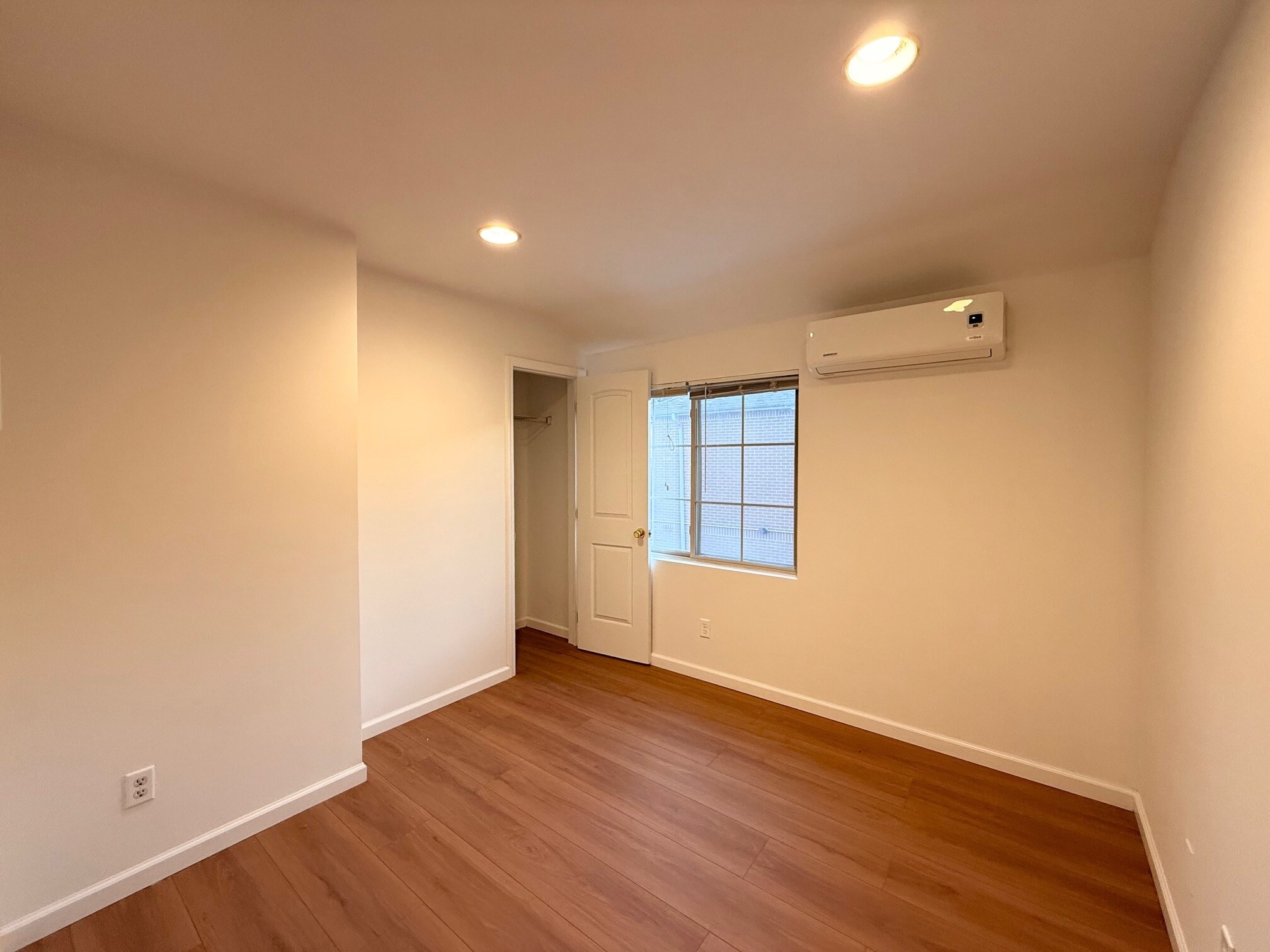 Building Photo - 8814 70th Rd