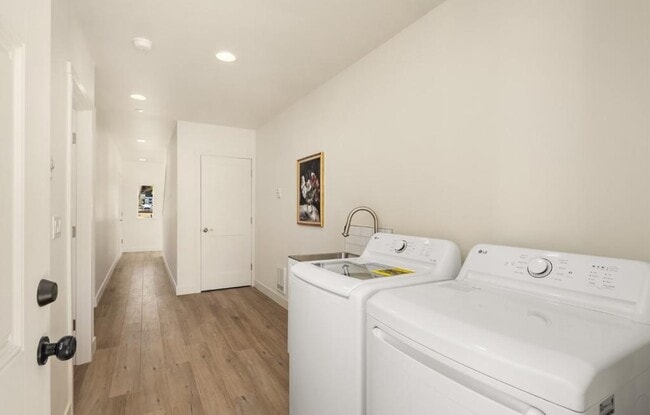 Building Photo - 6628 52nd Ave W