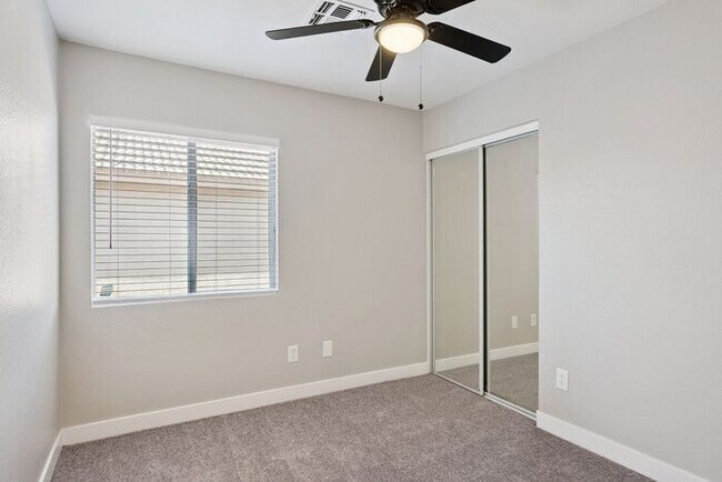 Building Photo - 11545 E Contessa St