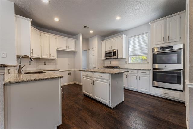 Building Photo - 8817 Pocono Dr