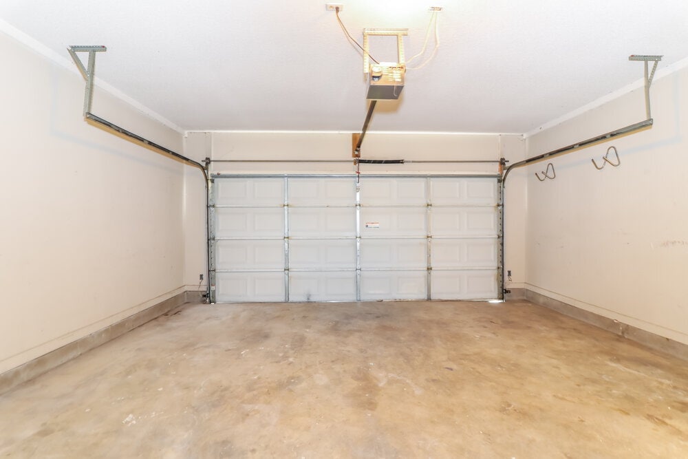 Building Photo - 10222 Green Moss Dr N