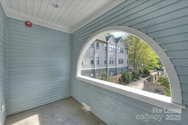 Building Photo - 611 N Pine St