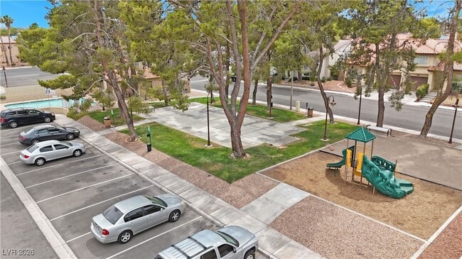 Building Photo - 117 Boysenberry Ln