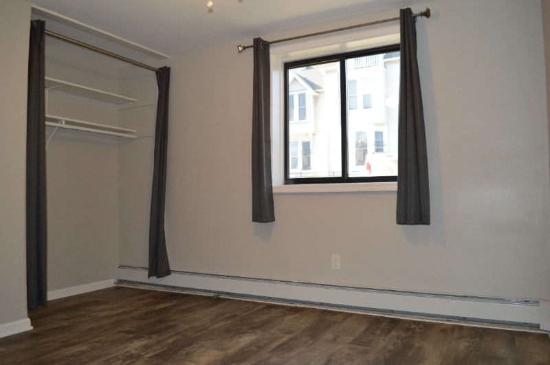 Building Photo - 1600 Park Ave