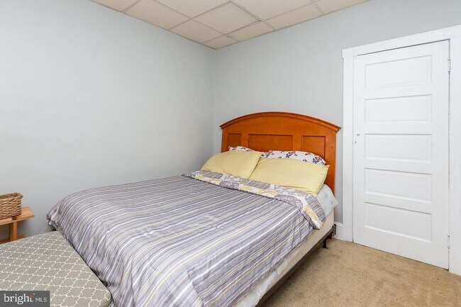 Building Photo - 4312 Dobson St