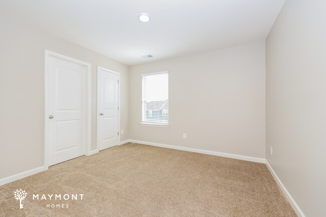 Building Photo - 1015 Glen Marcus Dr