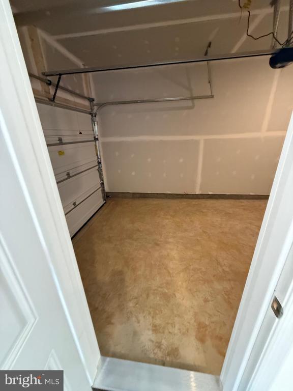 Building Photo - 36106 Wilderness Shores Way