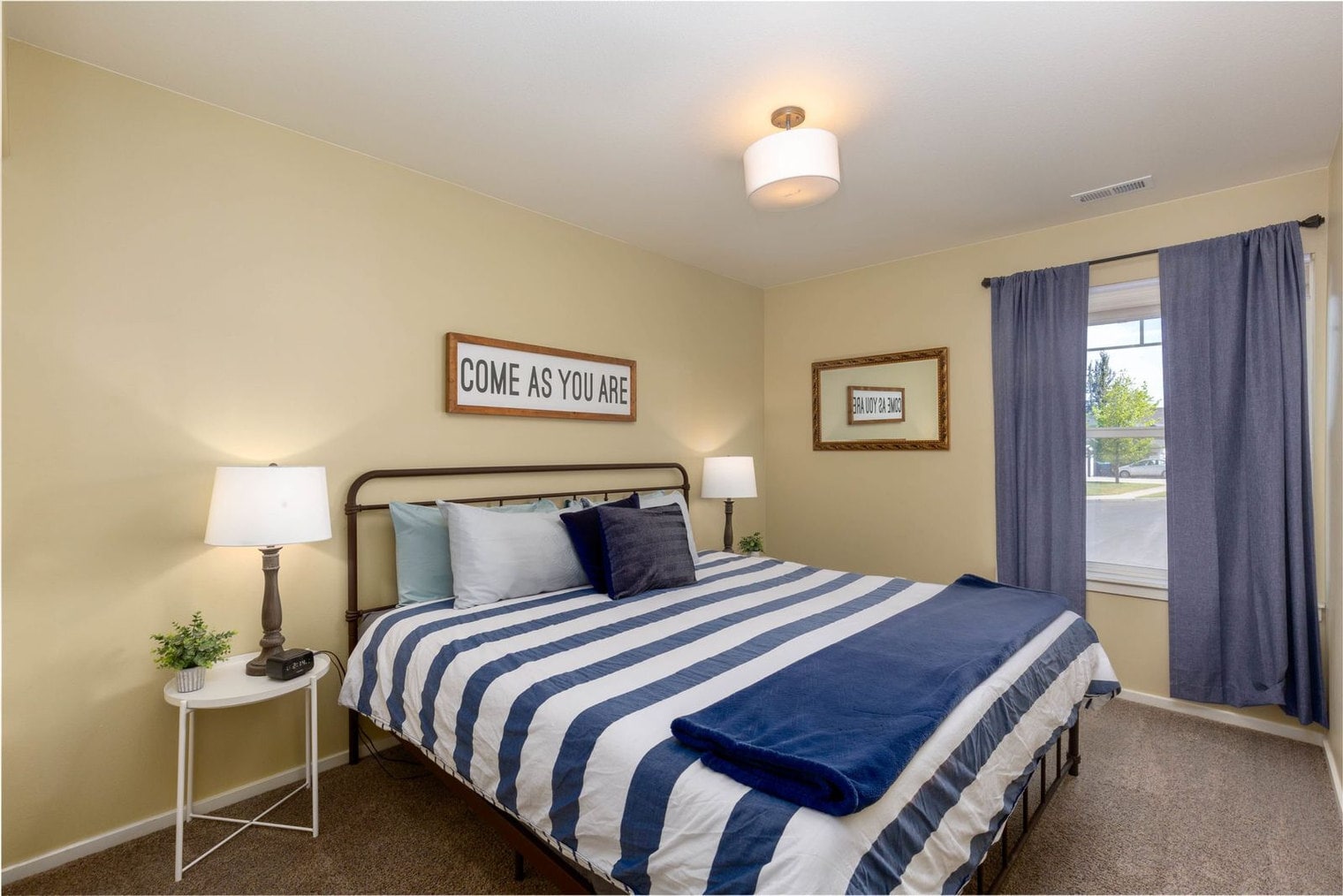 Building Photo - 63055 Yampa Way