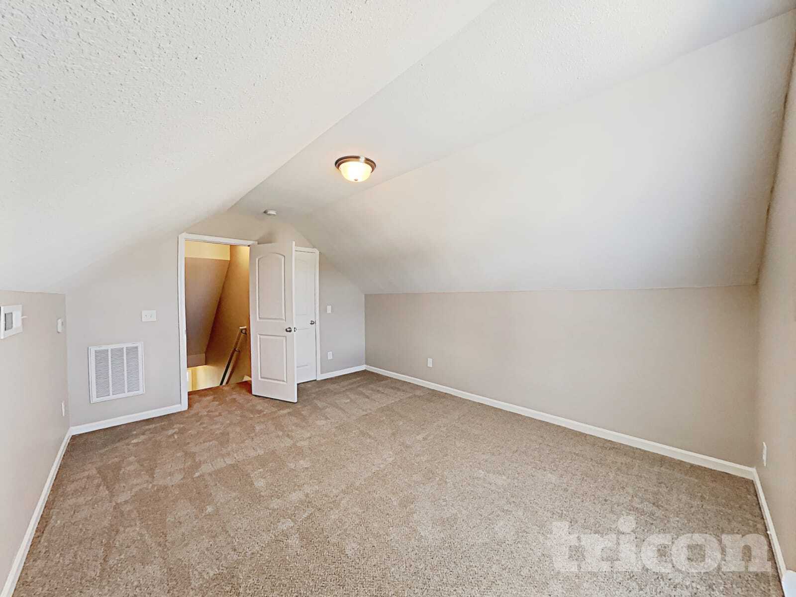 Building Photo - 39 Reno Ct