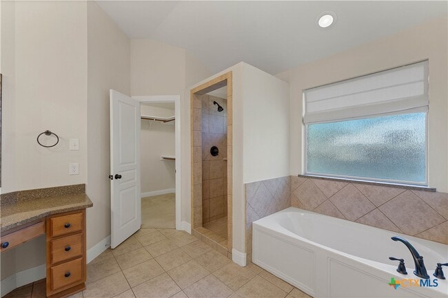 Building Photo - 781 Meridian Dr