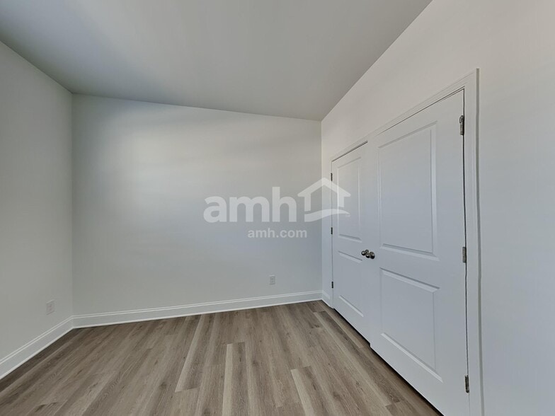 Building Photo - 3517 Jefferson Cor Ln