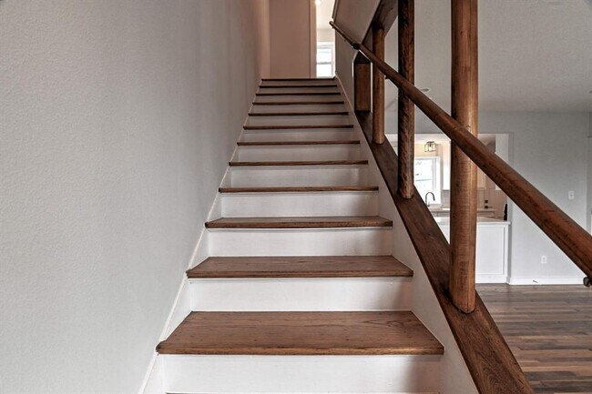 Building Photo - 1822 25th St