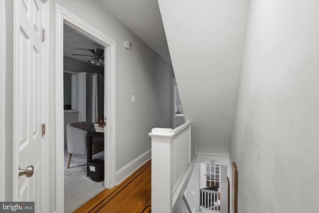 Building Photo - 106 Salaignac St
