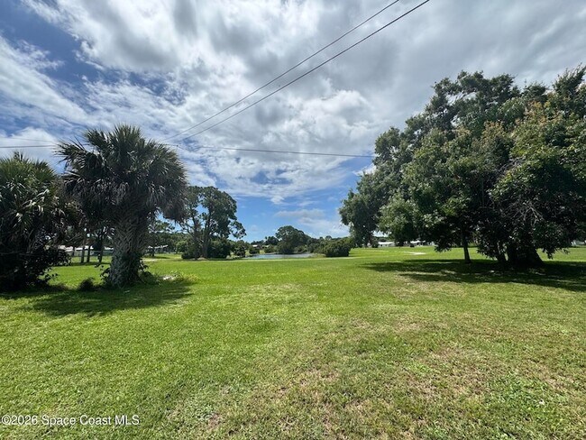 Building Photo - 449 Del Monte Rd