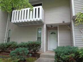Building Photo - Heather Hills-Townhouse For Rent