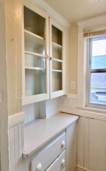 Building Photo - 42-44 Brighton Street (Maintenance Lease Up Only)