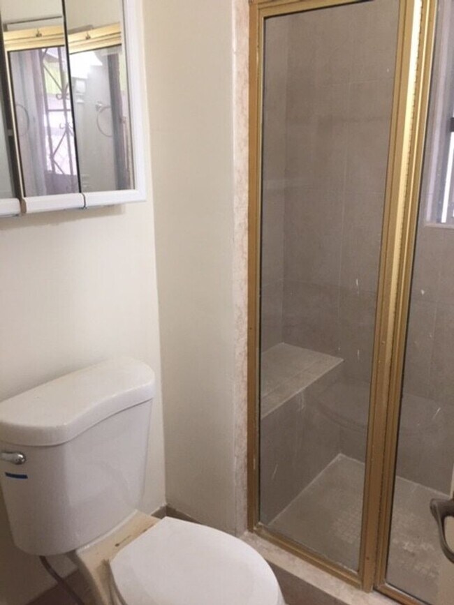 Building Photo - 4857-59 35th St