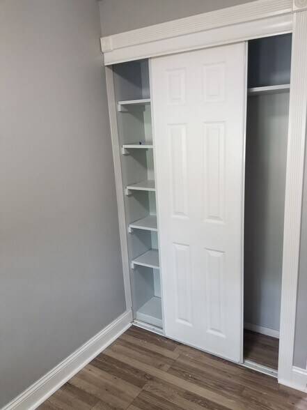 Building Photo - 4030 W 13 Mile Rd