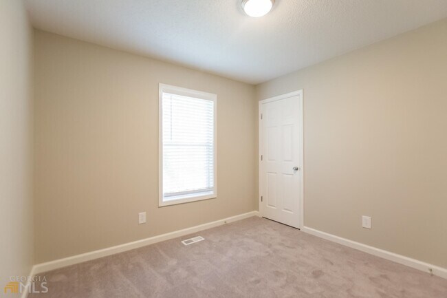 Building Photo - 206 Ivy Crest Dr