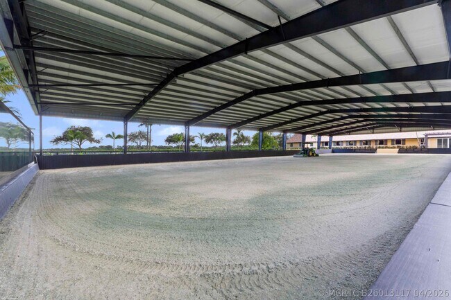 Building Photo - 4985 Stables Way