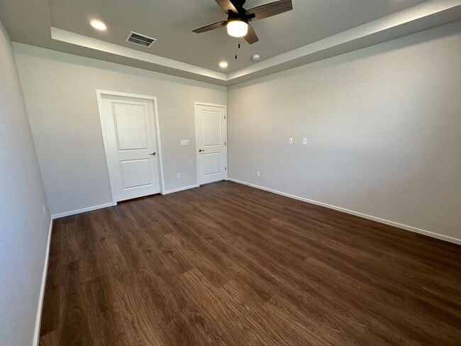 Building Photo - 4888 Denys Dr.