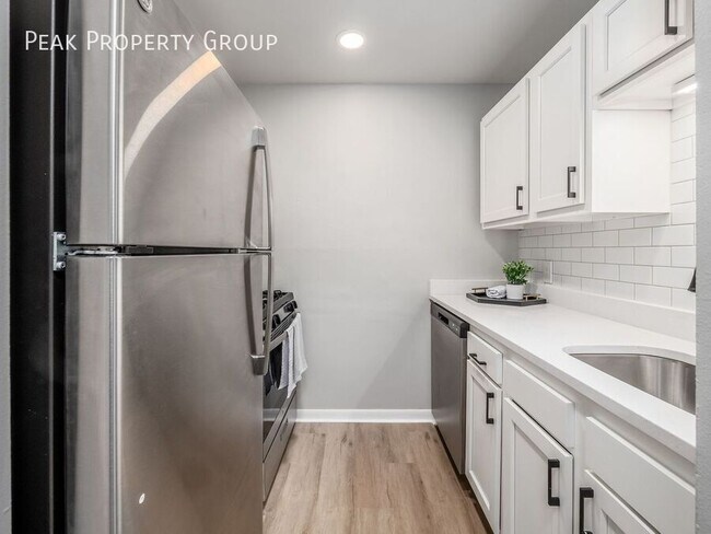 Building Photo - 1000 King Ave